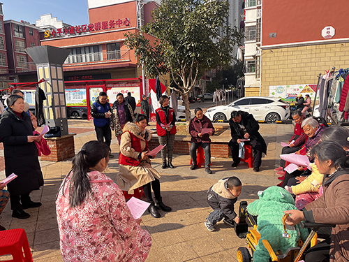 陈梅同志为辖区居民进行“‘零彩礼’树新风 ，爱无价 幸福长”移风易俗宣讲活动 拷贝.jpg